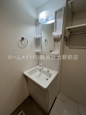 東大阪市西堤１丁目のアパートの独立洗面台