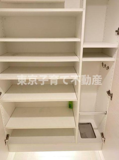 ＢＥＬＩＳＴＡ文京関口の玄関