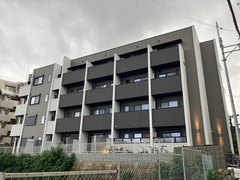 リアコート阪⼤前