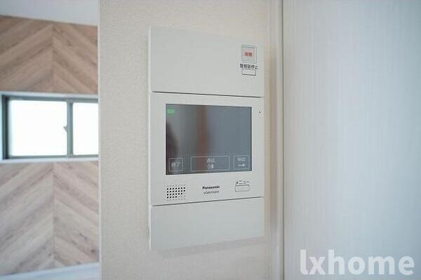 LaDouceur南茨木のセキュリティ|落ち着いた玄関です