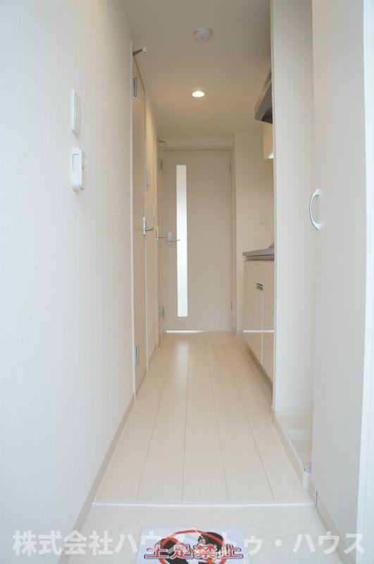 リブリ・大谷口の玄関