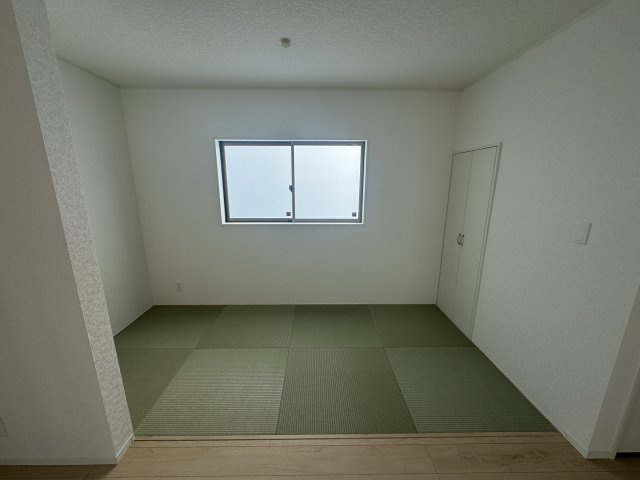 うるま市与那城屋慶名　第6（全4棟）1号棟の和室|1号棟　畳コーナー4帖＋収納付き♪