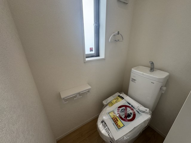 うるま市与那城屋慶名　第6（全4棟）1号棟のトイレ|1号棟　温水洗浄便座♪
