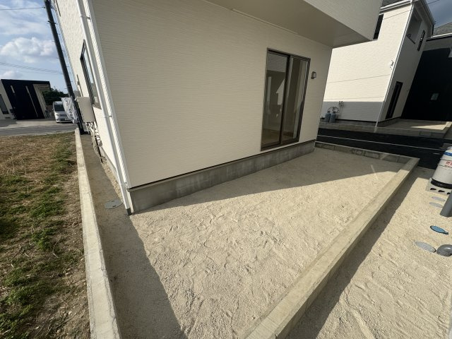 うるま市与那城屋慶名　第6（全4棟）1号棟の庭|1号棟　お庭付き♪