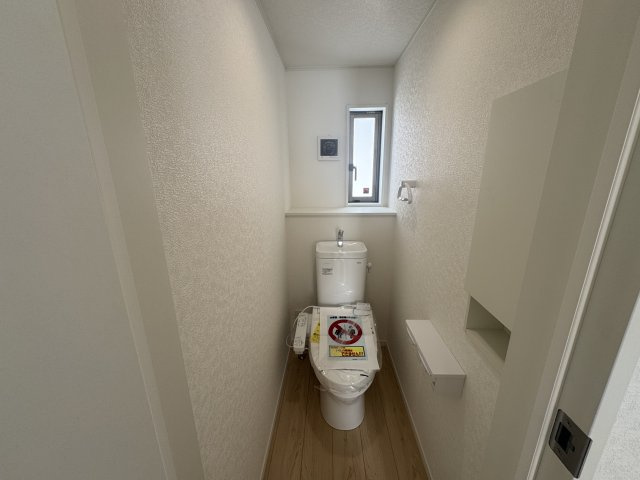 うるま市与那城屋慶名　第6（全4棟）1号棟のトイレ|1号棟　温水洗浄便座♪