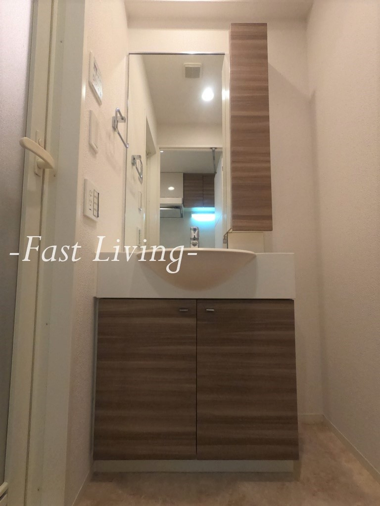 メイクスデザイン早稲田の独立洗面台