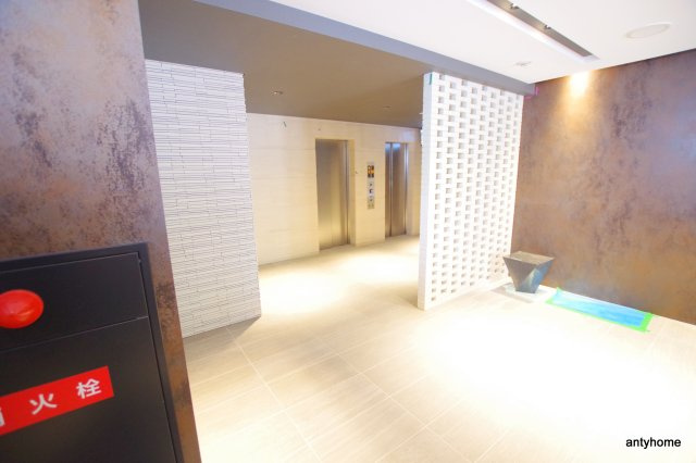 アーバネックス本町　仲介手数料無料のロビー