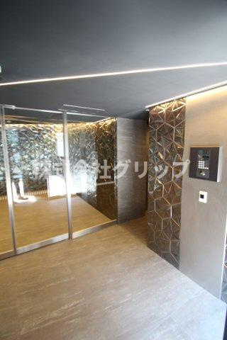 ベルシード野毛山公園のエントランス