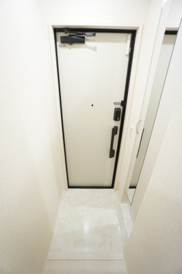 【玄関】 | サニーハイム | ※同物件・反転タイプの写真です。