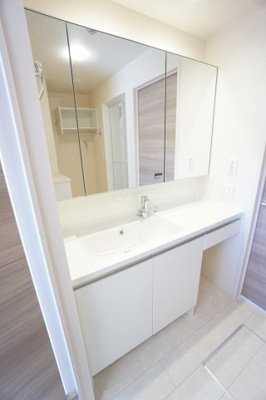 【独立洗面台】 | サニーハイム | ※同物件・反転タイプの写真です。