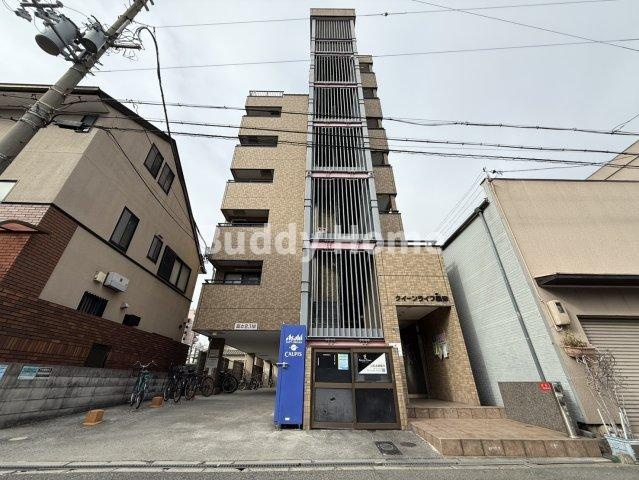 クィーンライフ桑津の外観