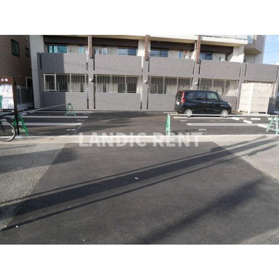 【駐車場】 | ルミエール大橋駅南