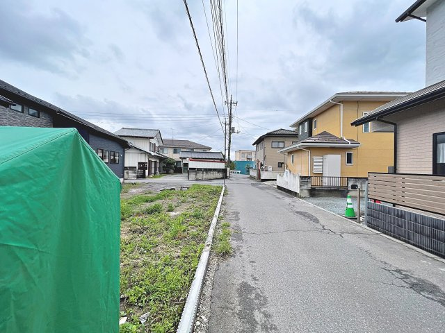新築戸建・新築建売　みどり市大間々町大間々　大間々東小学校・大間々東中学校の前面道路含む現地写真