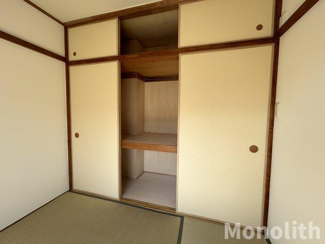 鶴山台12号棟の収納