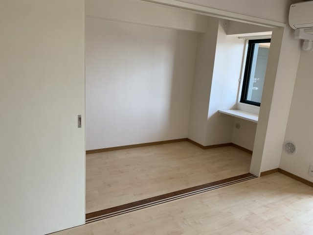 西新ﾃﾝｸﾞｯﾄﾞｼﾃｨ SAVOYの洋室|きれいな洋室です
