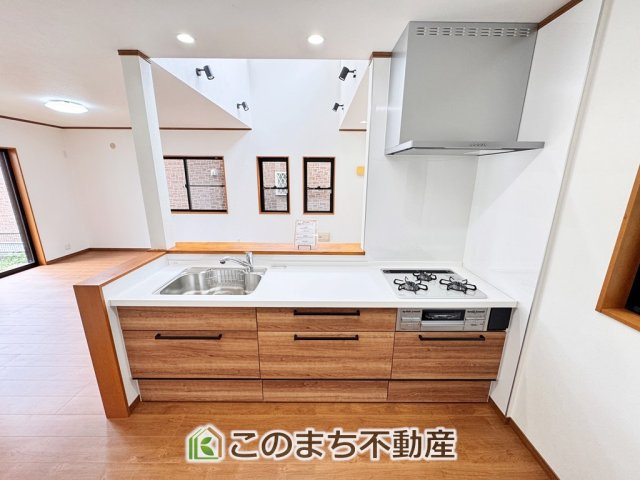 宇都宮市簗瀬３丁目再生住宅のキッチン|※人気の対面式キッチン☆料理をしながらご家族とコミュニケーションが取れます♪前写真