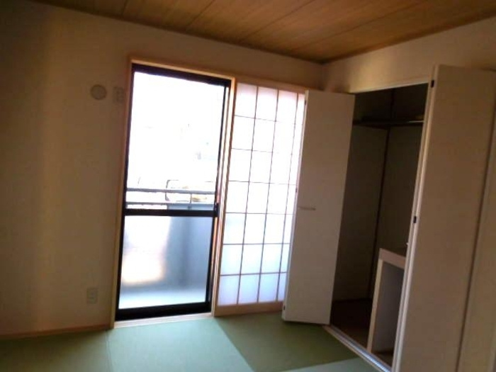 ヒルサイド駿河台の和室