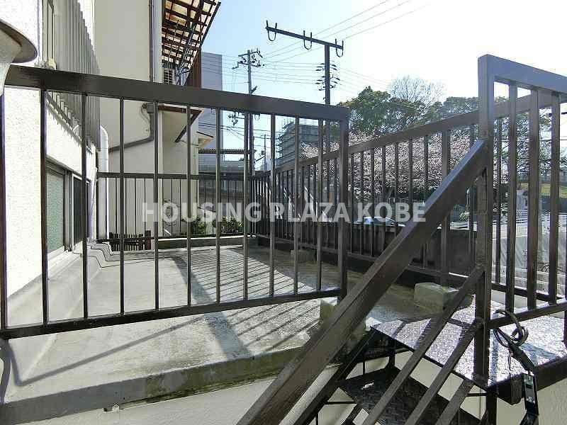 サンマリン王居殿のバルコニー