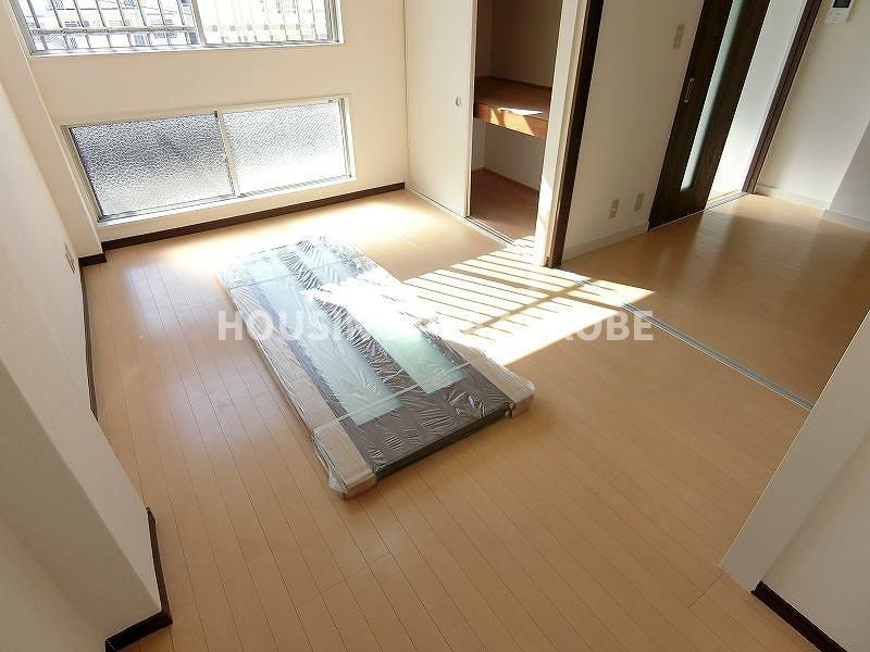 サンマリン王居殿のその他