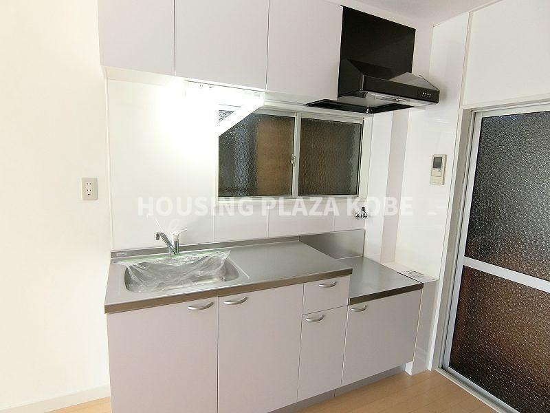 サンマリン王居殿のキッチン