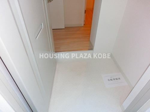 アロハ名谷の玄関