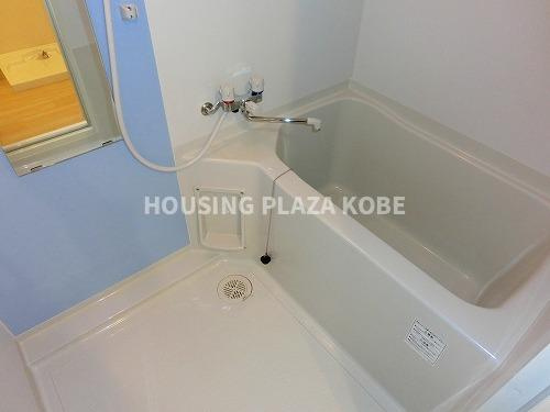 アロハ名谷の浴室