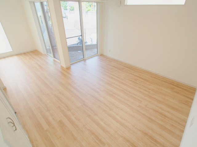 リベラル弐番館の居間・リビング