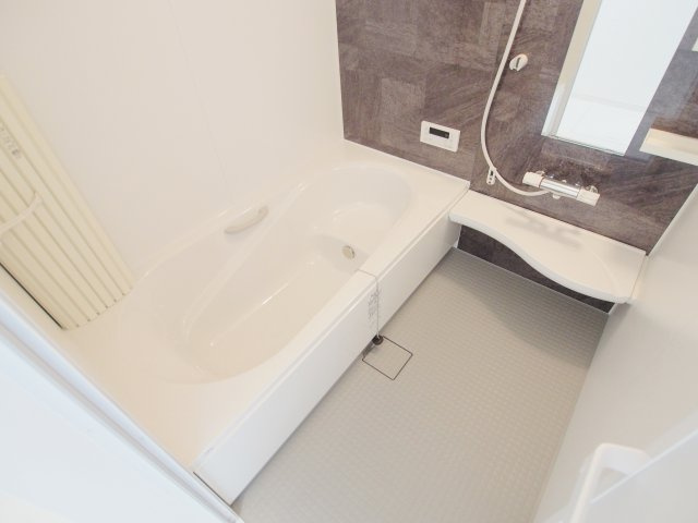 リベラル弐番館の浴室