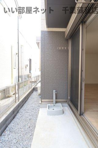 オリーブの木の庭|たまにはお庭で休日を過ごしてみるのもよいかもしれません