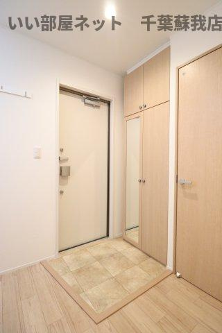 オリーブの木の玄関|きれいな玄関です