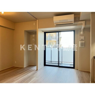 【居間・リビング】 | ザ・パークハウス品川荏原中延 | こちらのリビングで趣味の時間をお楽しみください