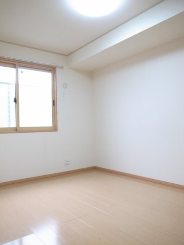 プルメリアの内装