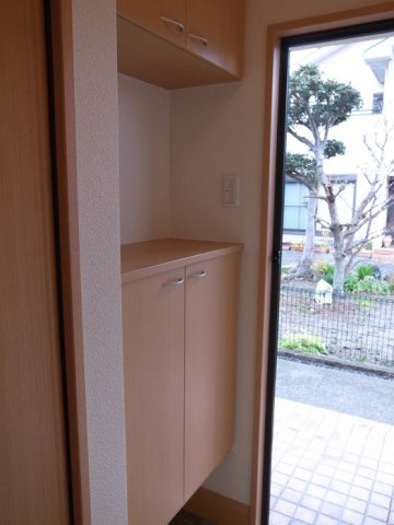 プルメリアの玄関