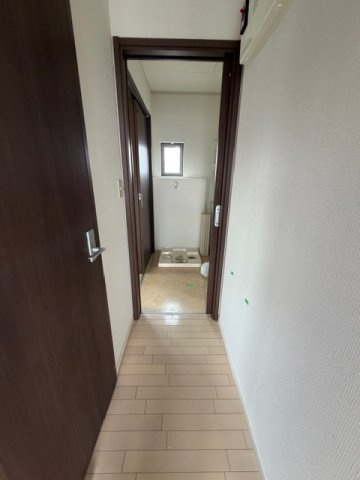 ネクストハウス畑中Dの玄関
