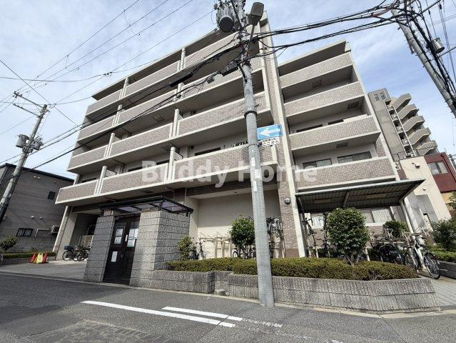 アイシャレー長居公園の外観