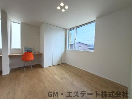 宮崎市清武町今泉甲　中古住宅（未入居）の洋室