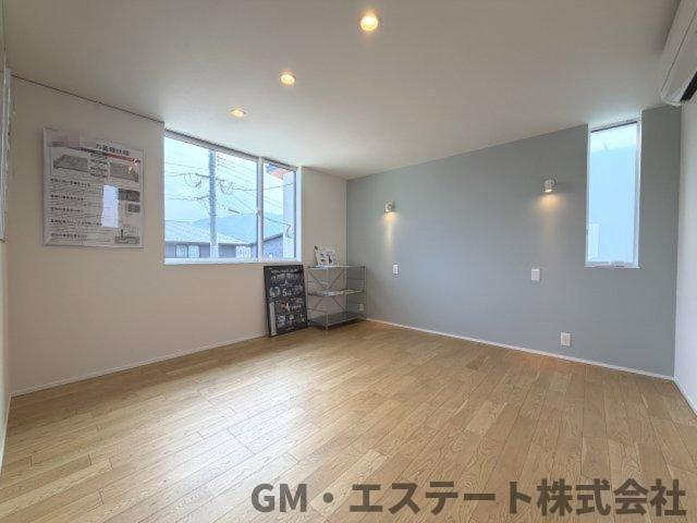 宮崎市清武町今泉甲　中古住宅（未入居）の洋室