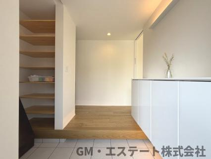 宮崎市清武町今泉甲　中古住宅（未入居）の玄関