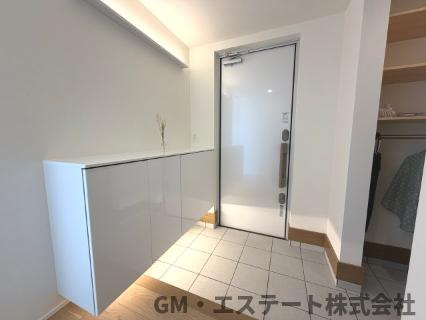 宮崎市清武町今泉甲　中古住宅（未入居）の玄関