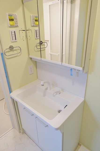 西東京市柳沢５丁目のアパートの洗面所