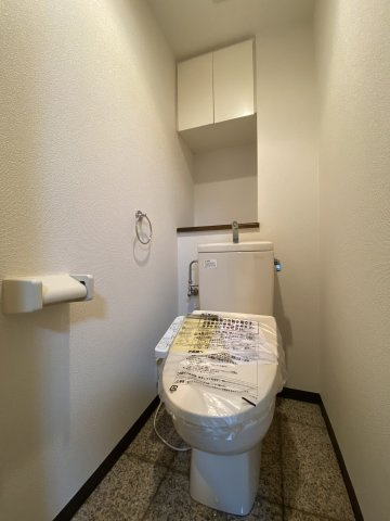 リーガル南船場のトイレ|リーガル南船場　ウォシュレット付