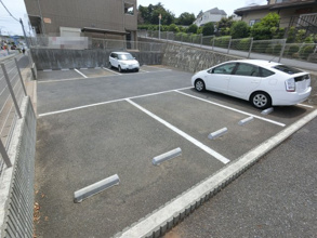 【駐車場】