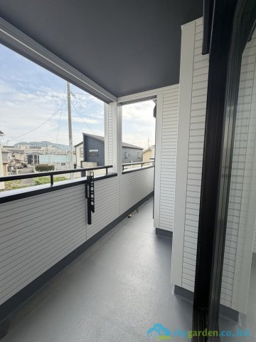 平塚市南原2丁目　新築戸建　全6棟5号棟のバルコニー
