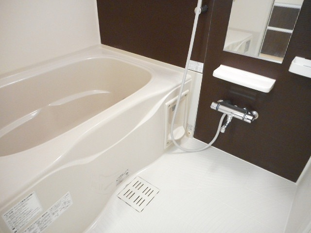三鷹市牟礼７丁目の賃貸マンションの浴室