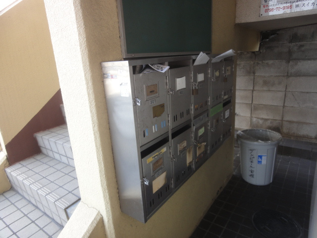 サンピエール宝塚のエントランス
