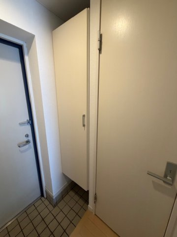 コルトーナ弐番館の玄関