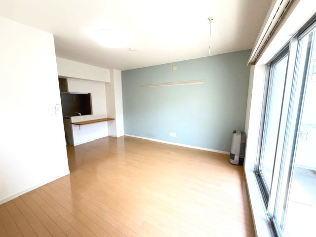 コルトーナ弐番館の居間・リビング