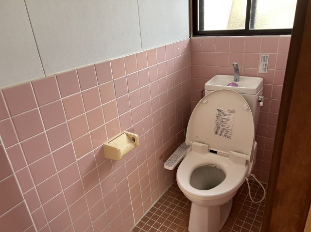 熊本県八代市　1棟アパートのトイレ