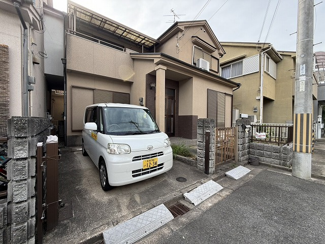 天理市柳本町戸建（39-20）の駐車場