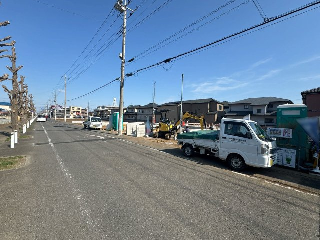 【前面道路含む現地写真】 | 川越市諏訪町　新築一戸建住宅　全8棟　(ふじみ野店) | 東武東上線「上福岡」駅まで徒歩17分！